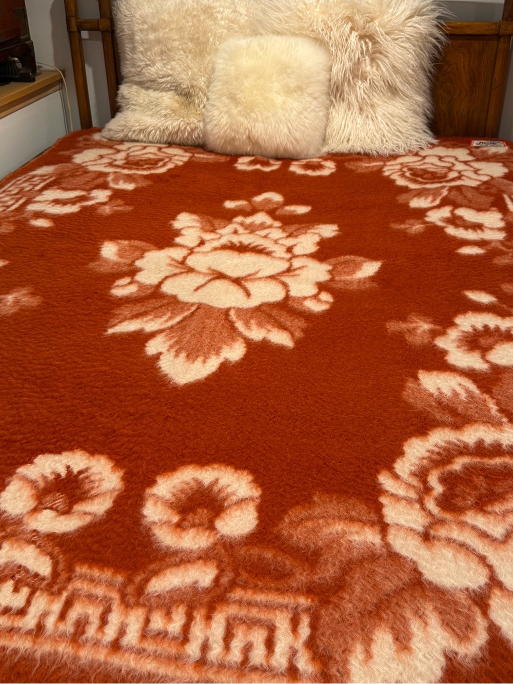 ✨ Vintage Reversible Wool Coral Cream blanket SWAN COMPANY (China for the USSR)